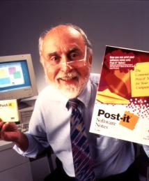 Arthur Fry holds up Post-It Notes